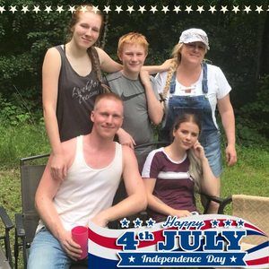 Meet your Posher, Roxanne